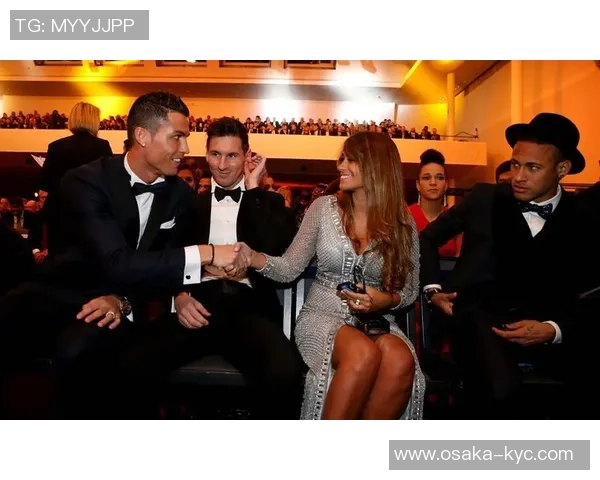 2025年足球三大球星排名揭晓 梅西C罗莱万谁是当今足坛之王