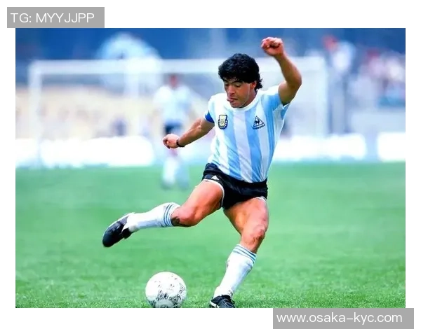 上个世纪中国足球的传奇球星与时代印记：辉煌与挑战交织的岁月