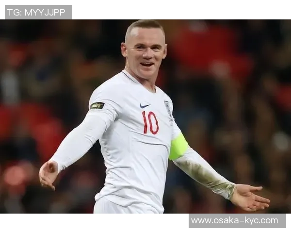 人品高尚足球球星盘点：那些场内外皆为楷模的传奇人物