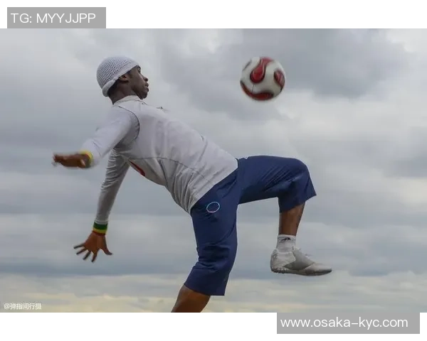 全明：从街头足球少年到职业赛场巨星的奋斗历程与梦想飞扬