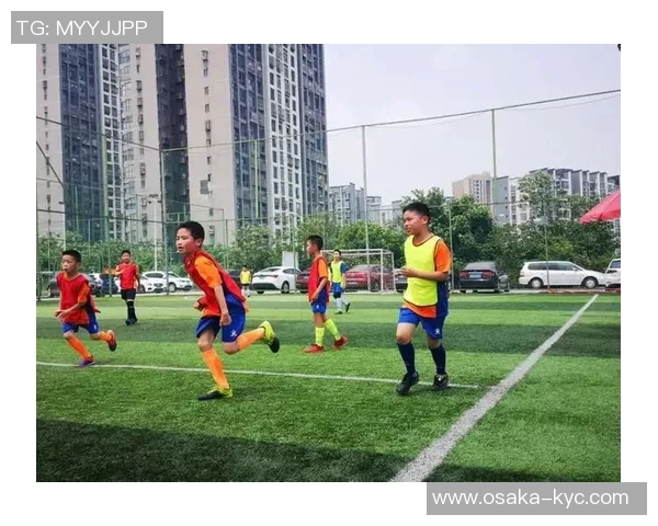 聚焦足球姓韦球星成长历程与辉煌瞬间全面展现绿茵赛场非凡风采